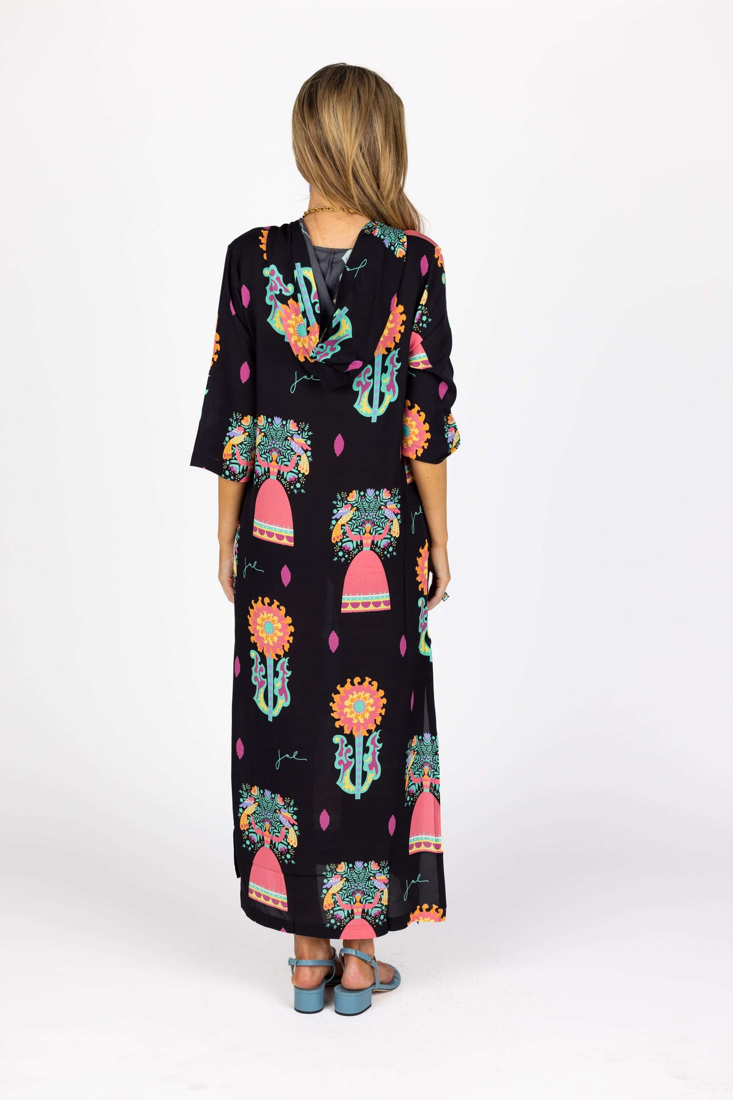 The Alfred Coverup Duster in Spanish Lovers Black